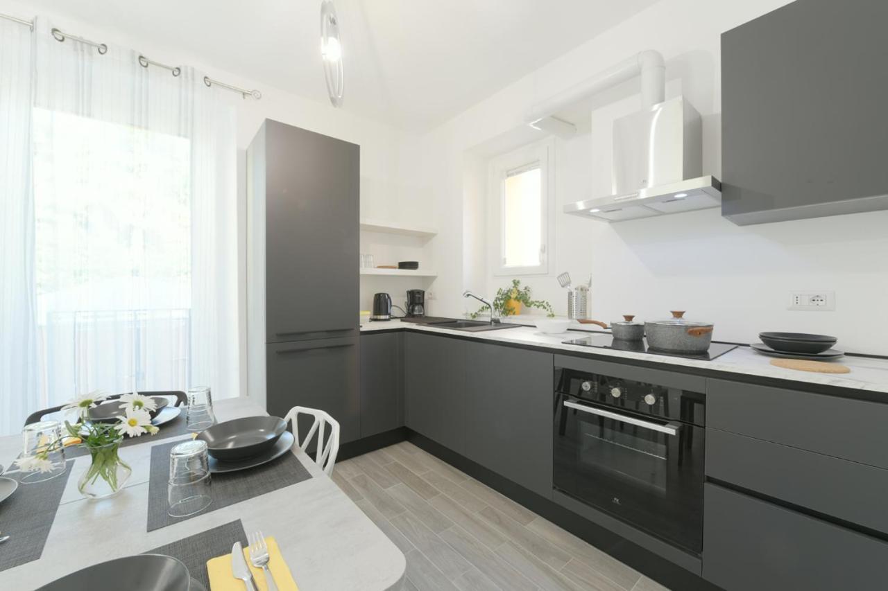 Sunflower Apartments Бавено Екстериор снимка